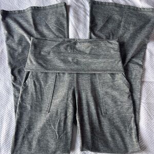 Aerie Heather Gray High-Waisted Foldover Hugger Leggings